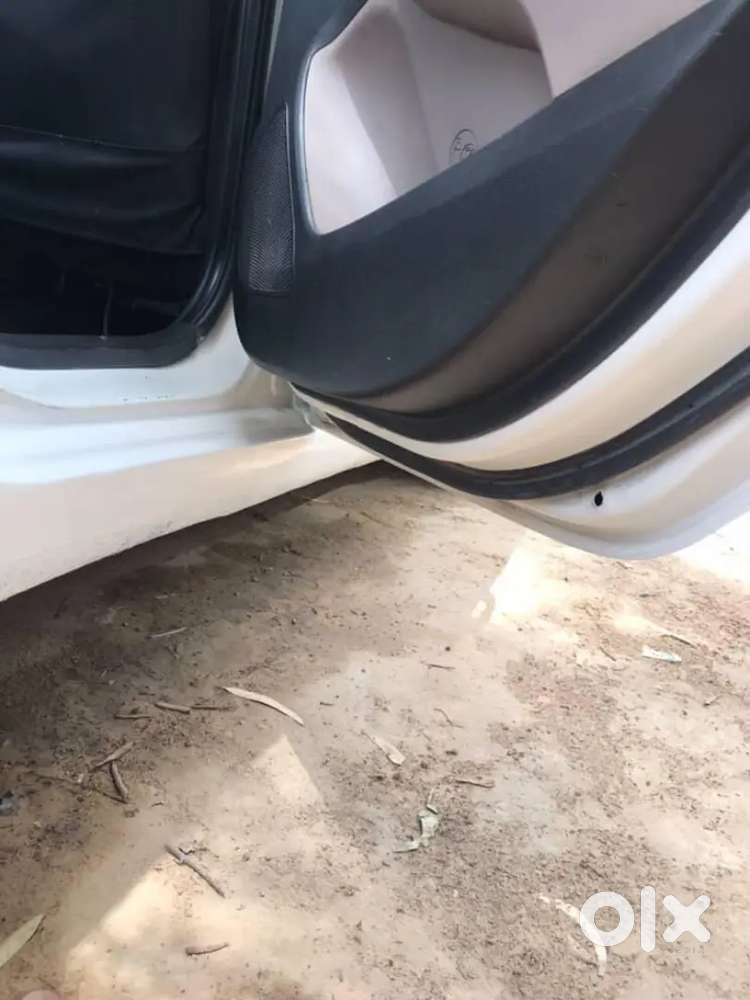 Hyundai Grand I10 2016 Diesel Well Maintained