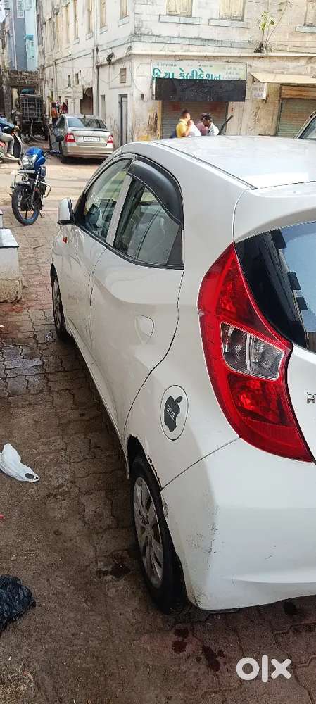 Hyundai Eon Sportz 2012