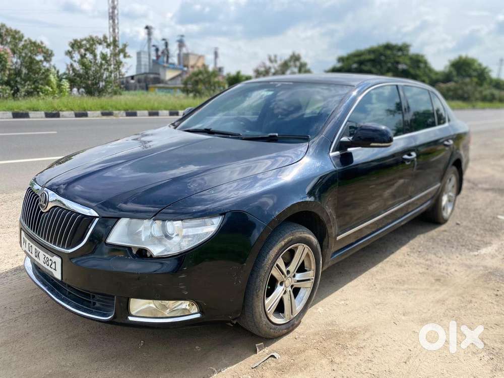 Skoda Superb, 2011, Petrol