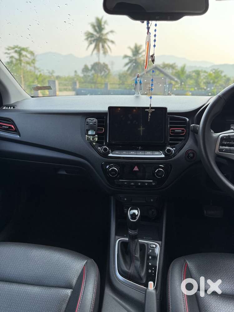 Hyundai Verna Turbo Dct (top Model)