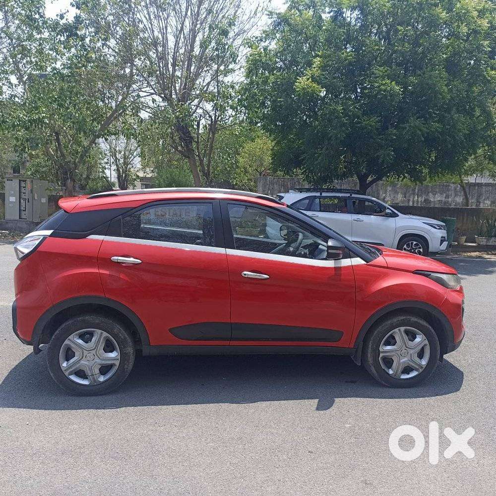 Tata Nexon 1.5 Revotorq Xm (s), 2021, Diesel