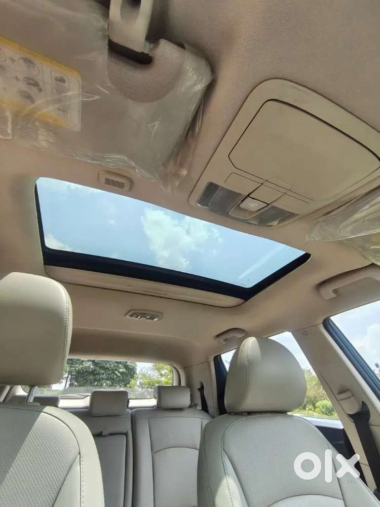 Mahindra Xuv300 W8 (o) 1.5 Diesel Amt, 2022, Diesel