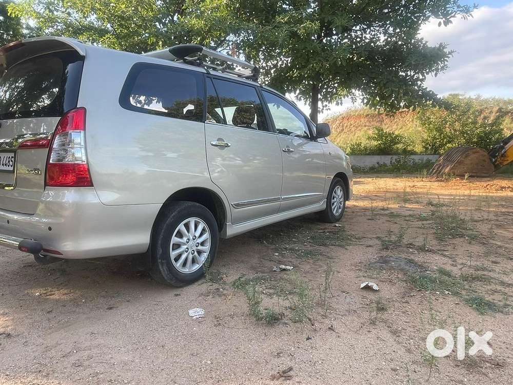 Toyota Innova 2012 Diesel Well Maintained