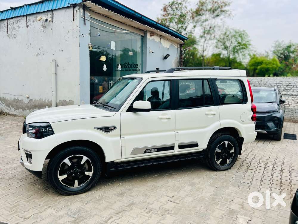 Mahindra Scorpio Classic 2.2 S 11 Mt 7 Str, 2023, Diesel