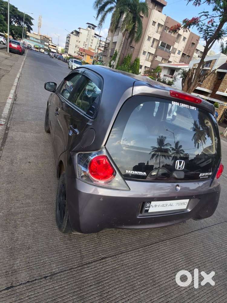 Honda Brio V
