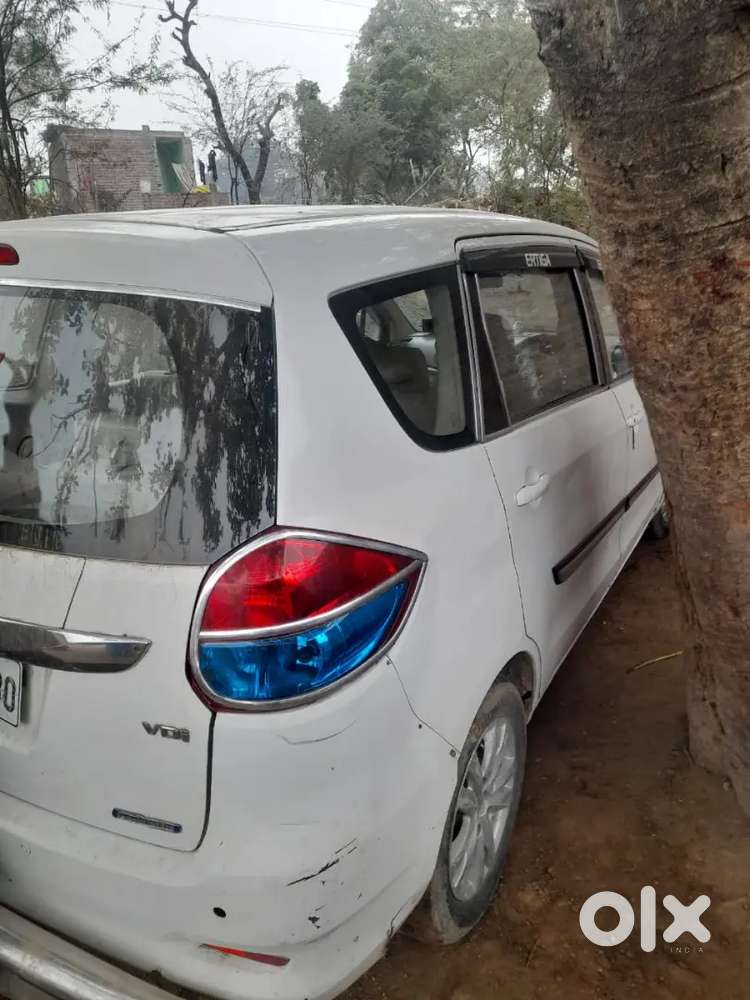 Maruti Suzuki Ertiga 2018 Diesel 125000 Km Driven
