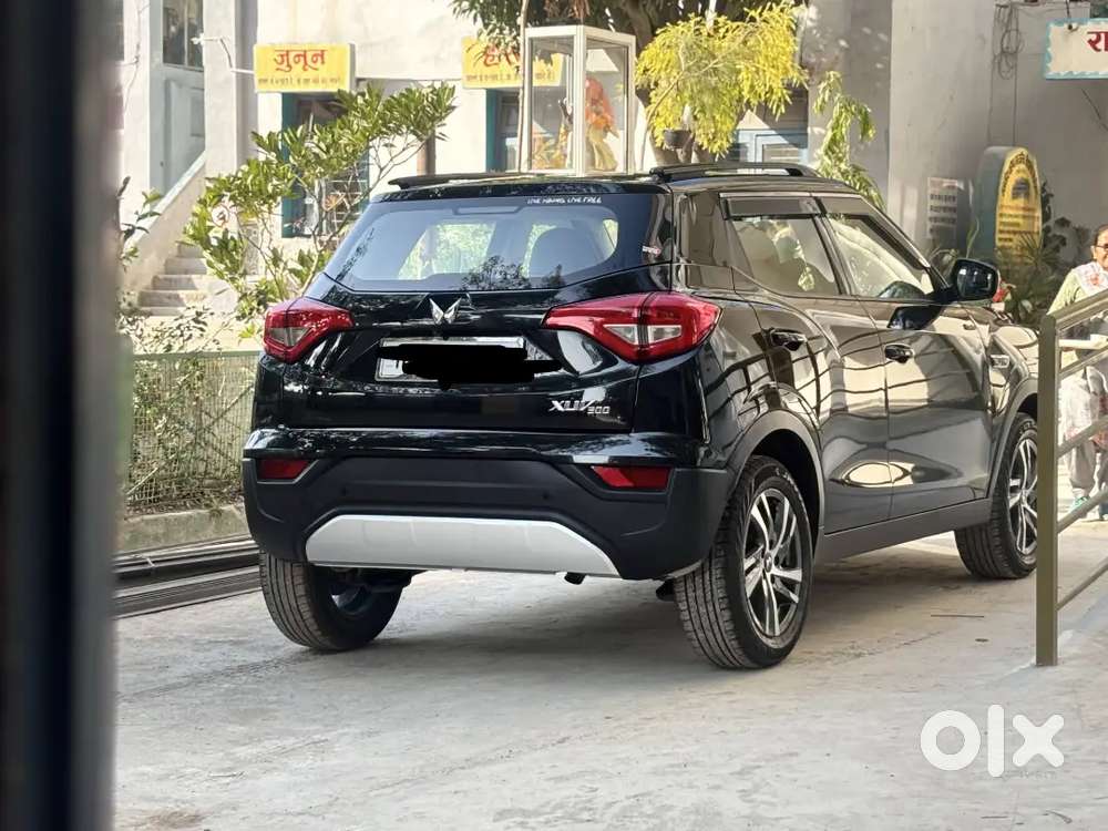 Mahindra Xuv300 2024 Petrol 30000 Km Driven
