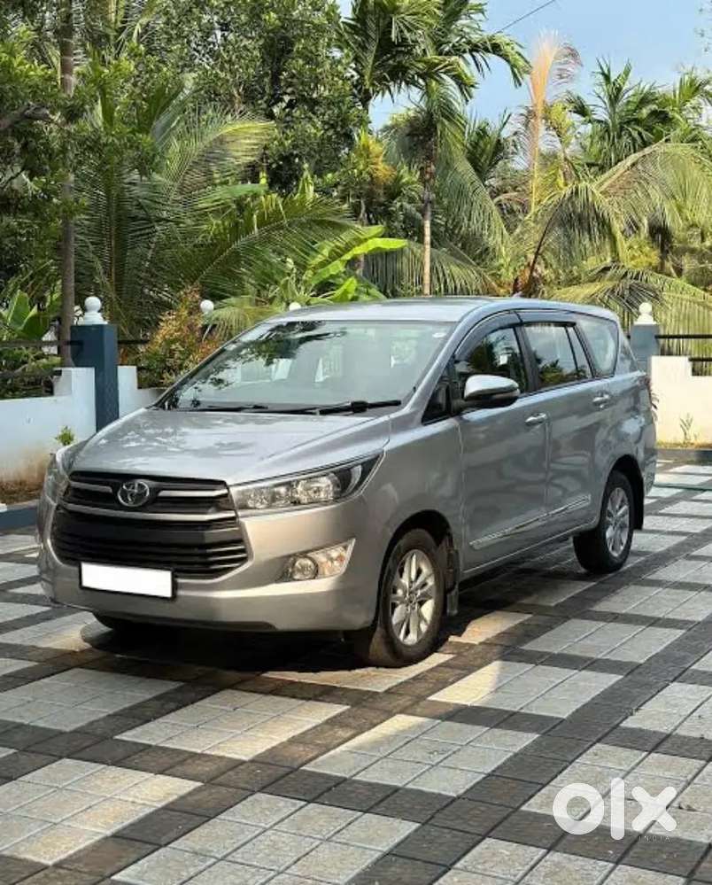 Toyota Innova Crysta 2017 1st