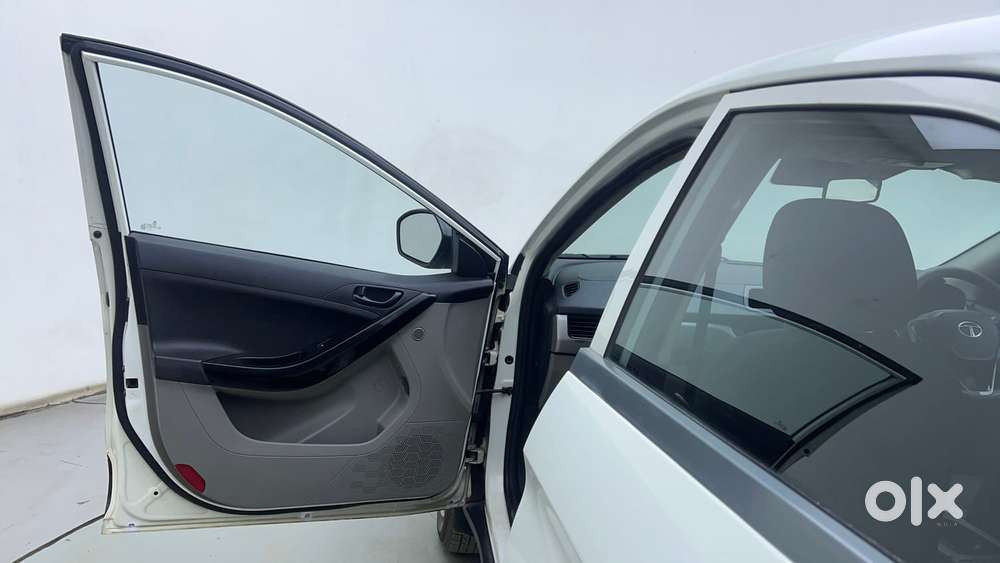 Tata Nexon 1.2 Revotron Xm, 2018, Petrol