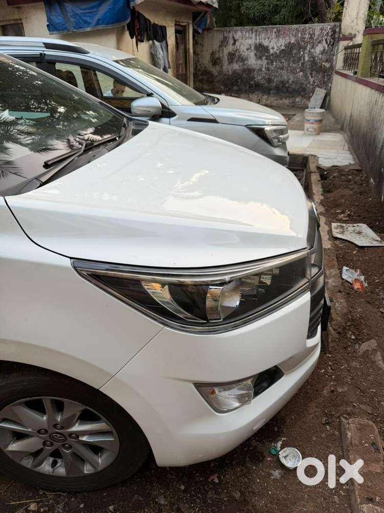 Toyota Innova Crysta 2016 Diesel Well Maintained