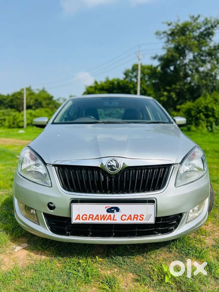 Skoda Rapid Elegance 1.6 Tdi Cr Manual, 2013, Diesel