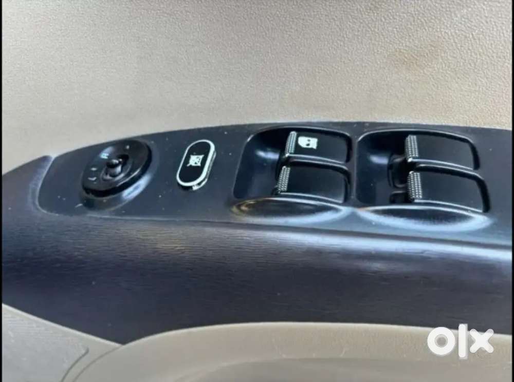 Hyundai I10 2011 Cng & Hybrids Well Maintained