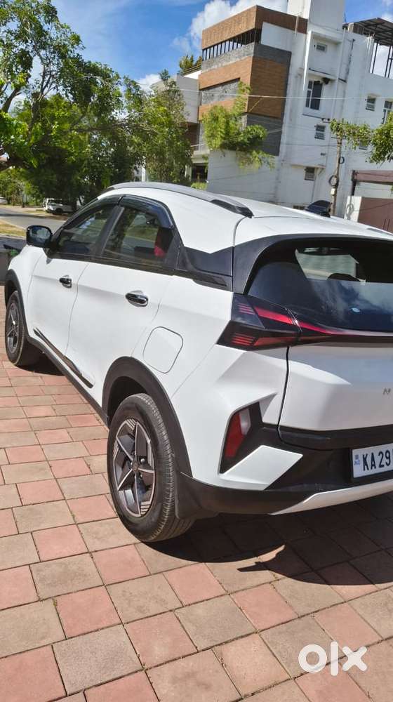 Tata Nexon Creative Plus S 1.2 Revotron Petrol 6 Mt, 2024, Cng & Hyb..