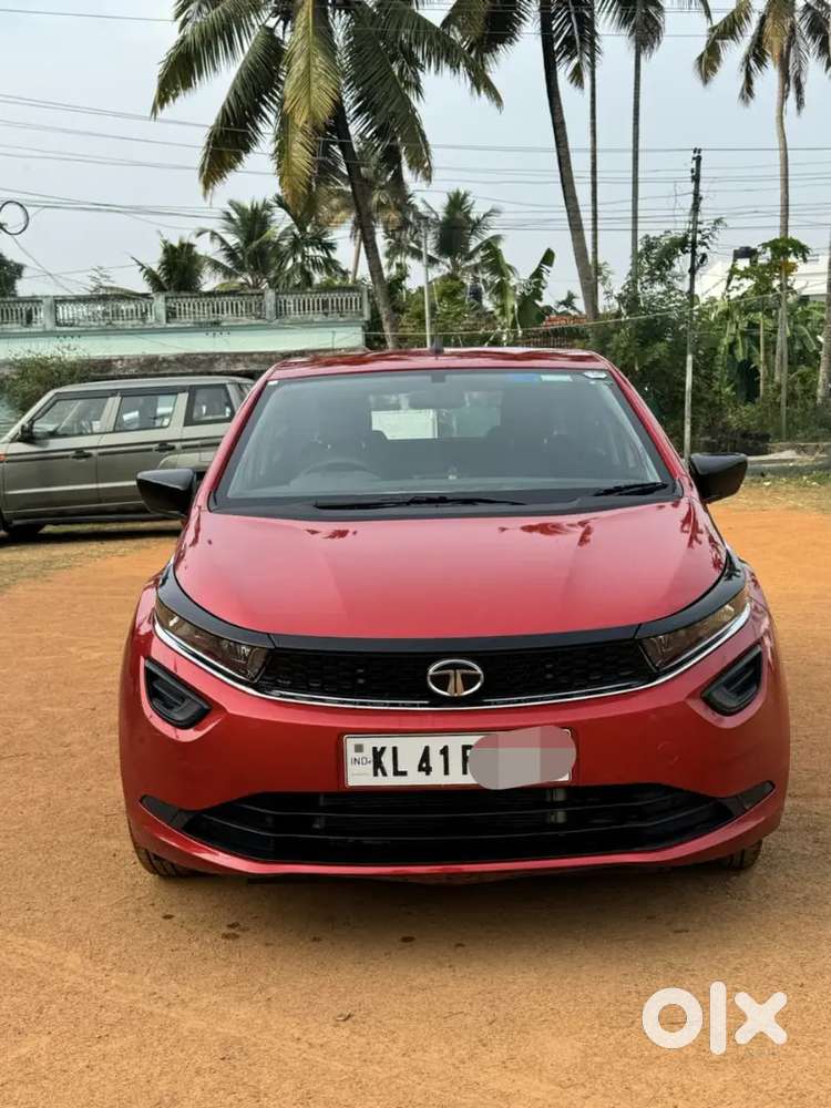Tata Altroz Petrol Xm 2020 Last Model Low Kilometer