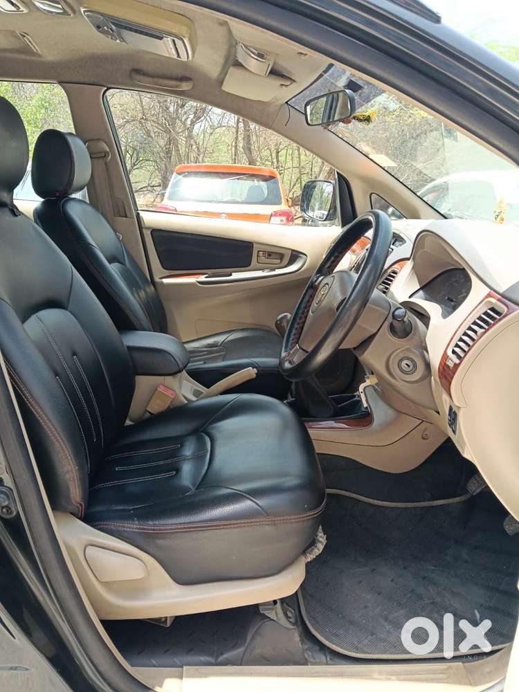 Toyota Innova 2.5 G (diesel) 8 Seater Bs Iv, 2007, Diesel