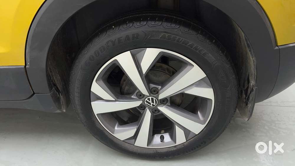 Volkswagen Taigun Topline 1.0 Tsi At (electric Seats), 2021, Petrol