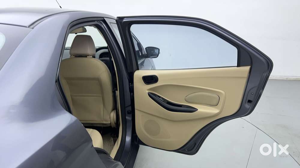 Ford Figo Aspire Titanium, 2017, Petrol