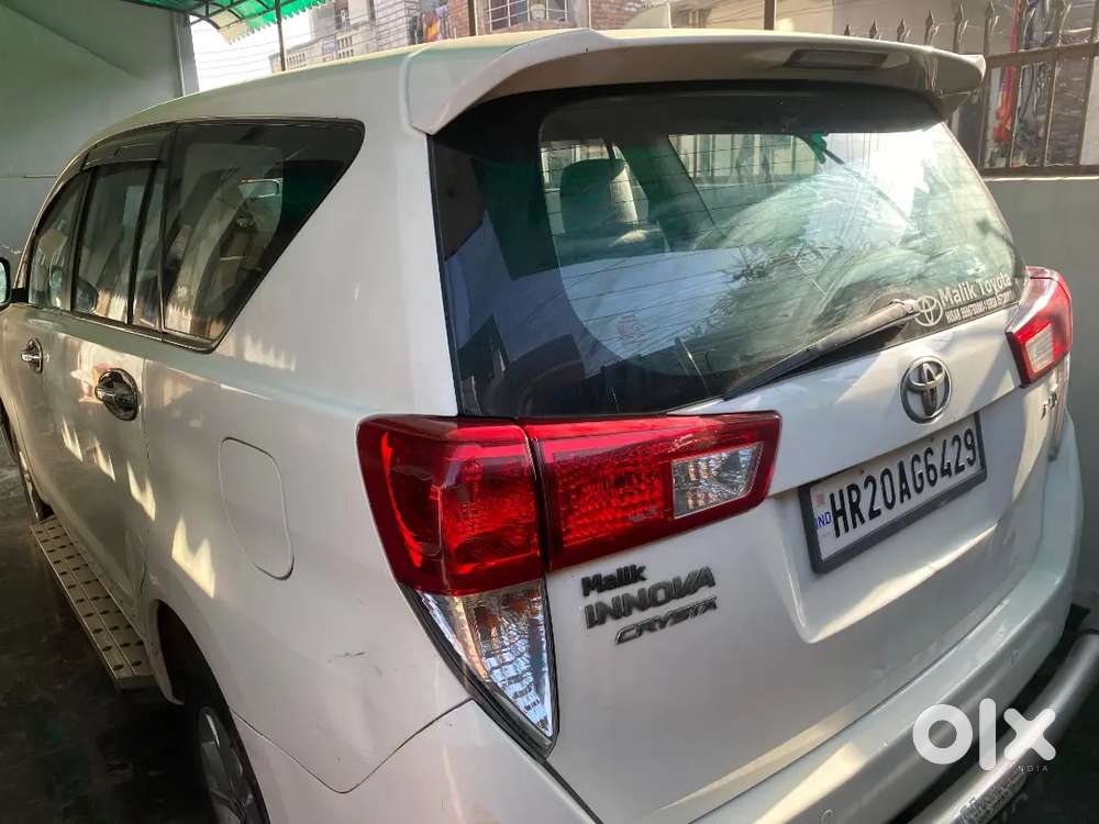 Toyota Innova Hycross 2016