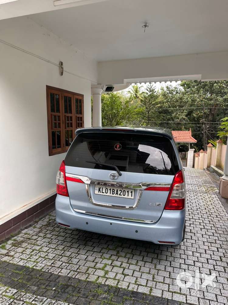 Toyota Innova Diesel 2011