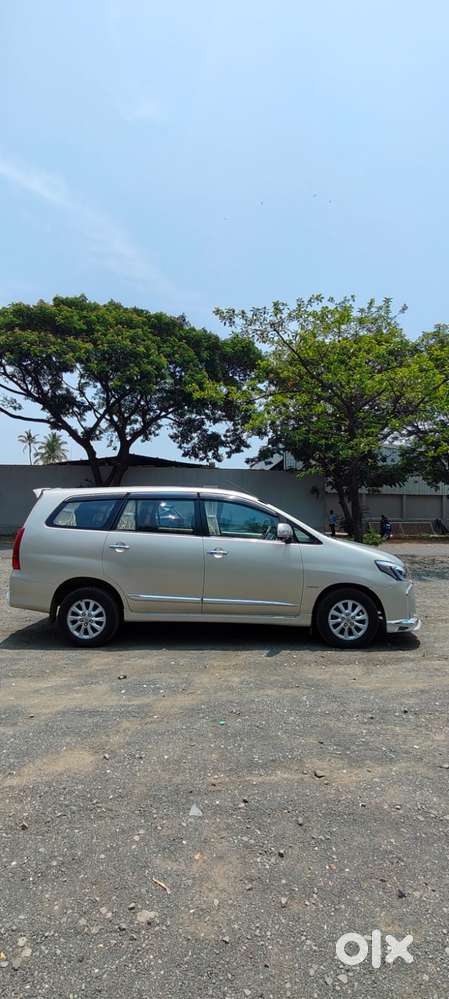 Toyota Innova 2.5 V 8 Str, 2014, Diesel