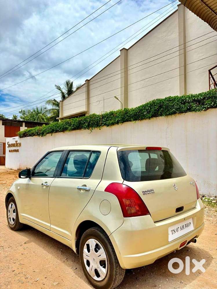 Maruti Suzuki Swift 1.3 Lxi, 2006, Petrol