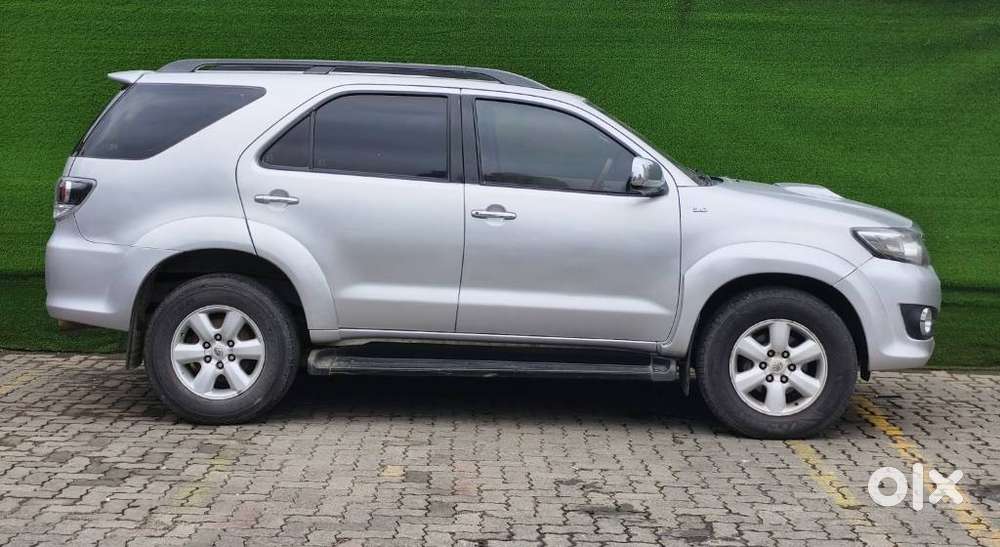 Toyota Fortuner, 2010, Diesel