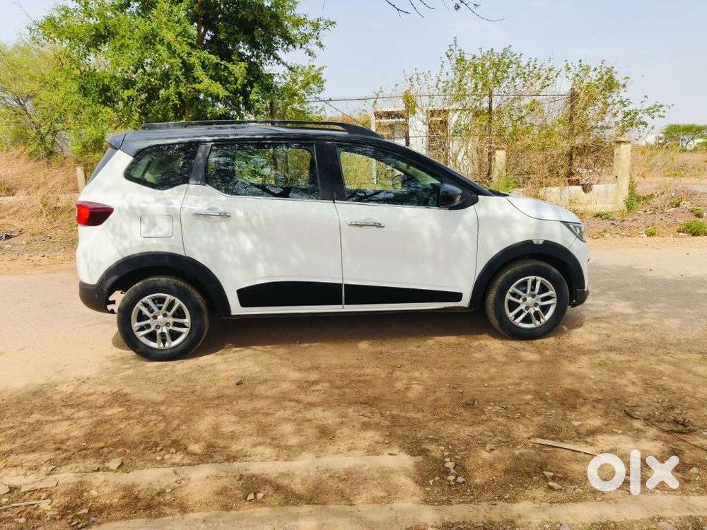Renault Triber Rxt, 2020, Petrol