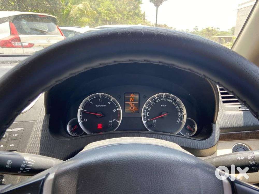 Maruti Suzuki Swift Dzire Ags Zdi Plus, 2016, Diesel