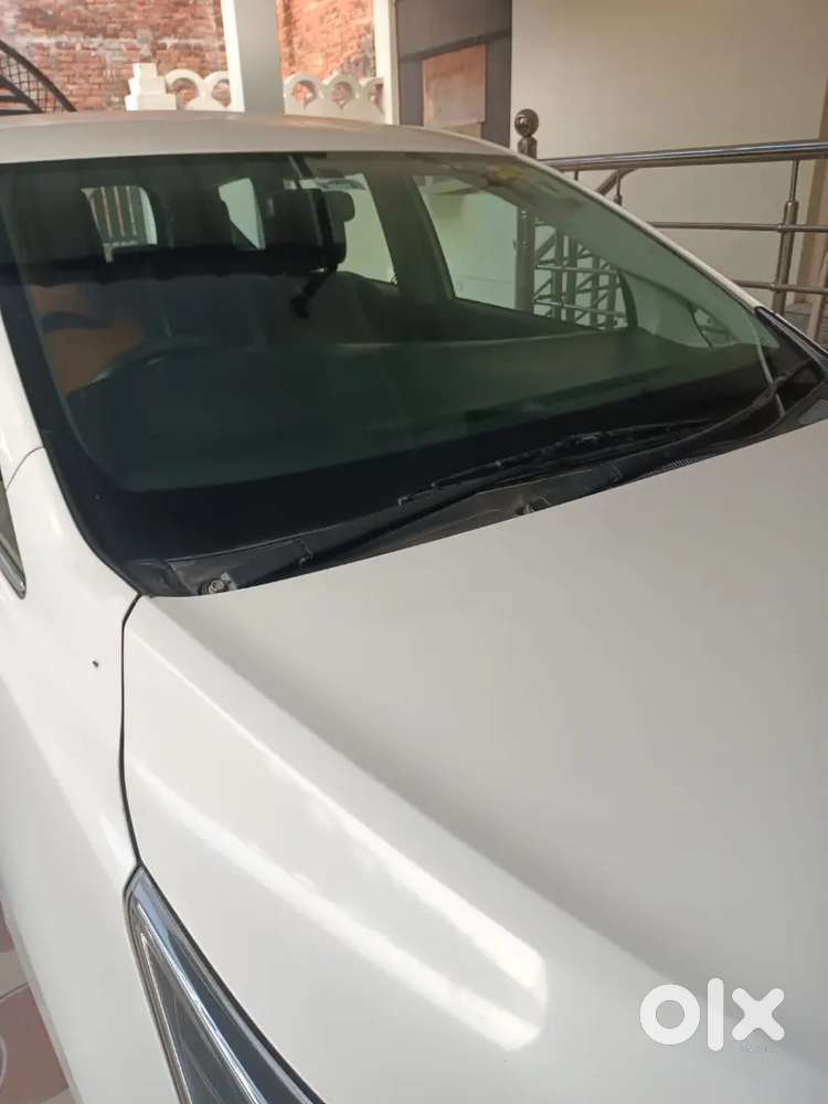 Toyota Innova Crysta 2017 Diesel 115000 Km Driven