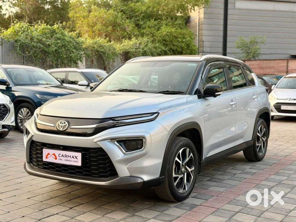 Toyota Urban Cruiser Hyryder 1.5 V Hybrid, 2023, Petrol