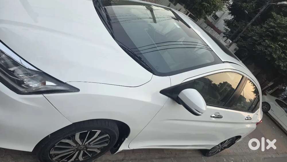 Honda City 1.5 Vx 2017 Sunroof Top Model