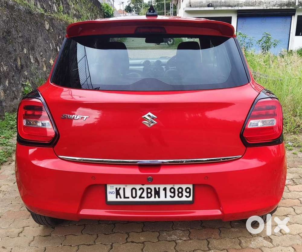Maruti Suzuki Swift Vxi + Manual, 2021, Petrol