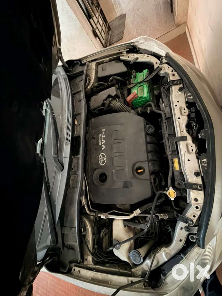 Toyota Corolla Altis 2013