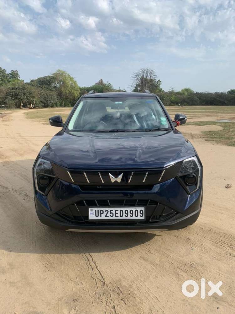 Mahindra Xuv 3xo 2024 Petrol Well Maintained