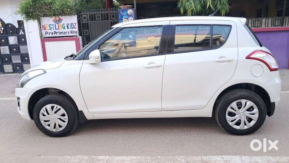Maruti Suzuki Swift Vxi, 2015, Petrol