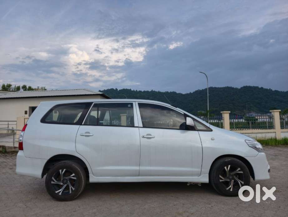 Toyota Innova 2.5 G (diesel) 8 Seater, 2012, Diesel