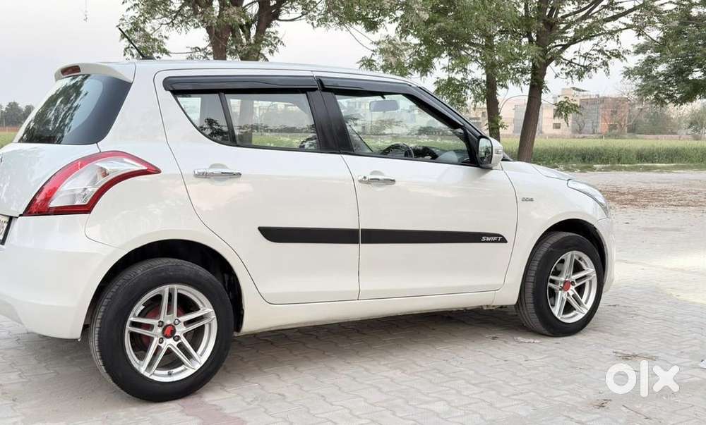 Maruti Suzuki Swift Vdi Optional, 2015, Diesel