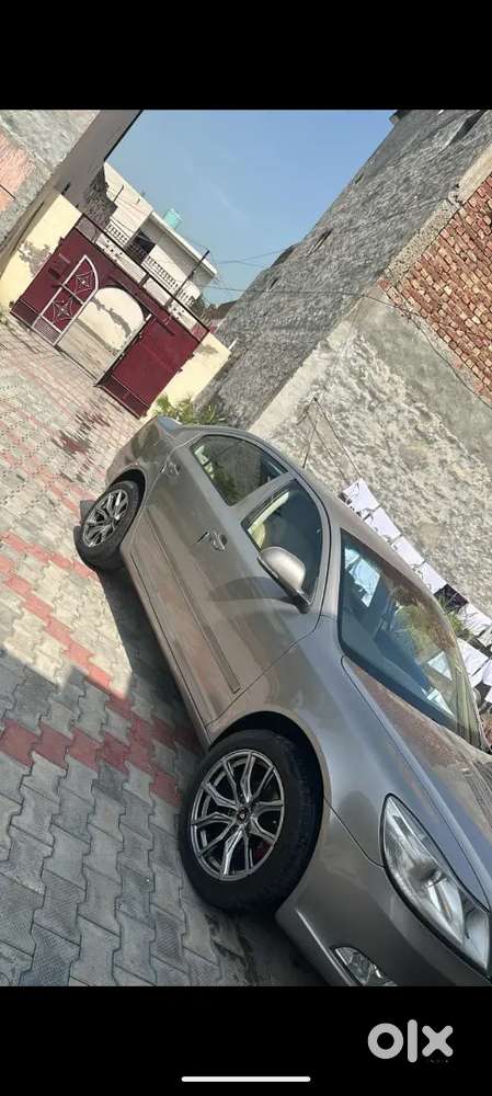 Skoda Octavia 2012 Diesel Well Maintained,good Car