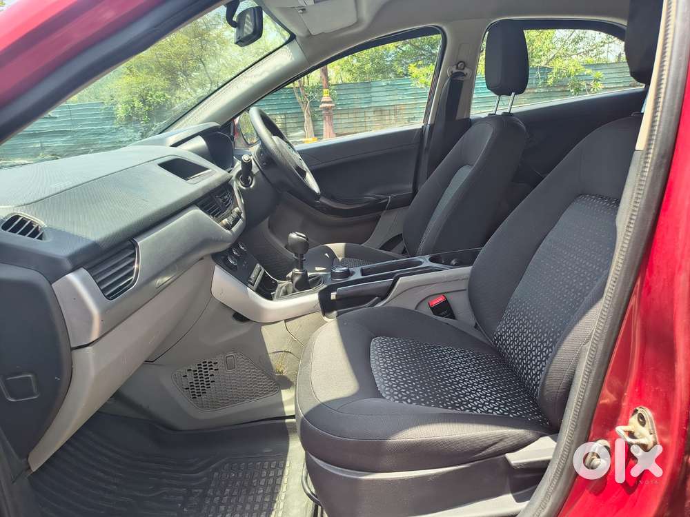 Tata Nexon 1.2 Revotron Xm Plus (s), 2018, Cng & Hybrids