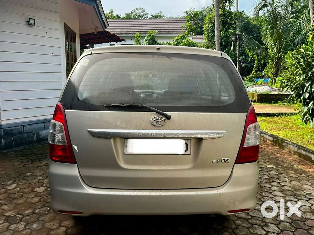 Toyota Innova 2013 Diesel Well Maintained