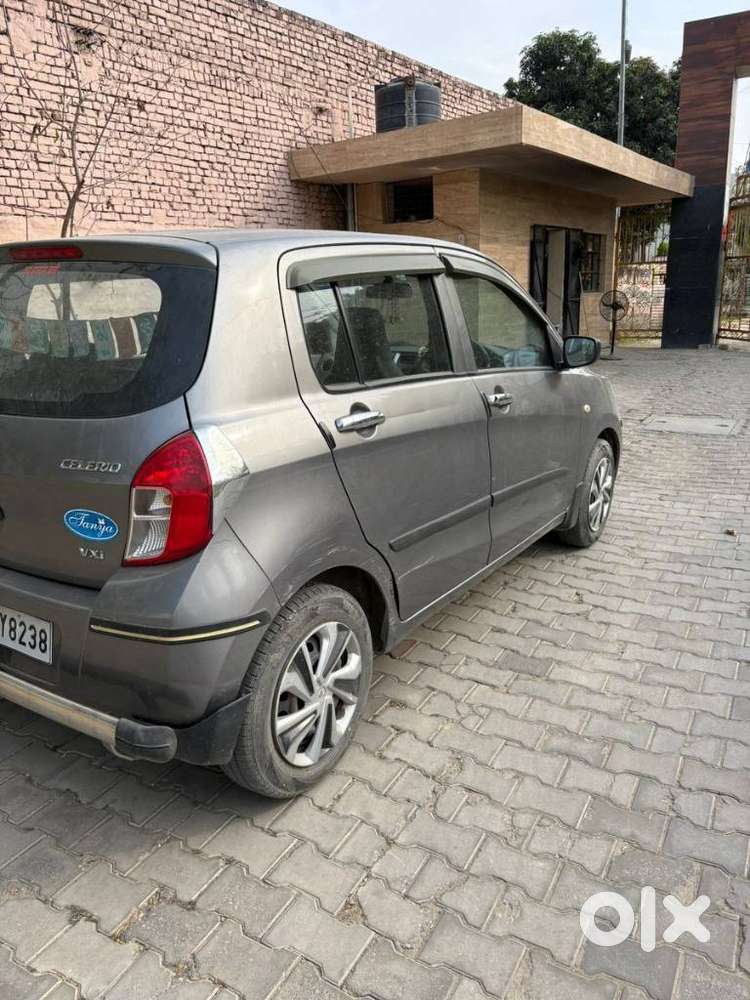 Maruti Suzuki Celerio 1.0 Vxi Ags, 2016, Petrol