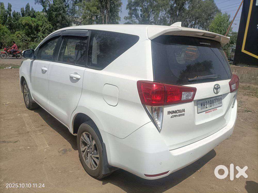 Toyota Innova Crysta 2.4 G Mt 7 Str, 2022, Diesel