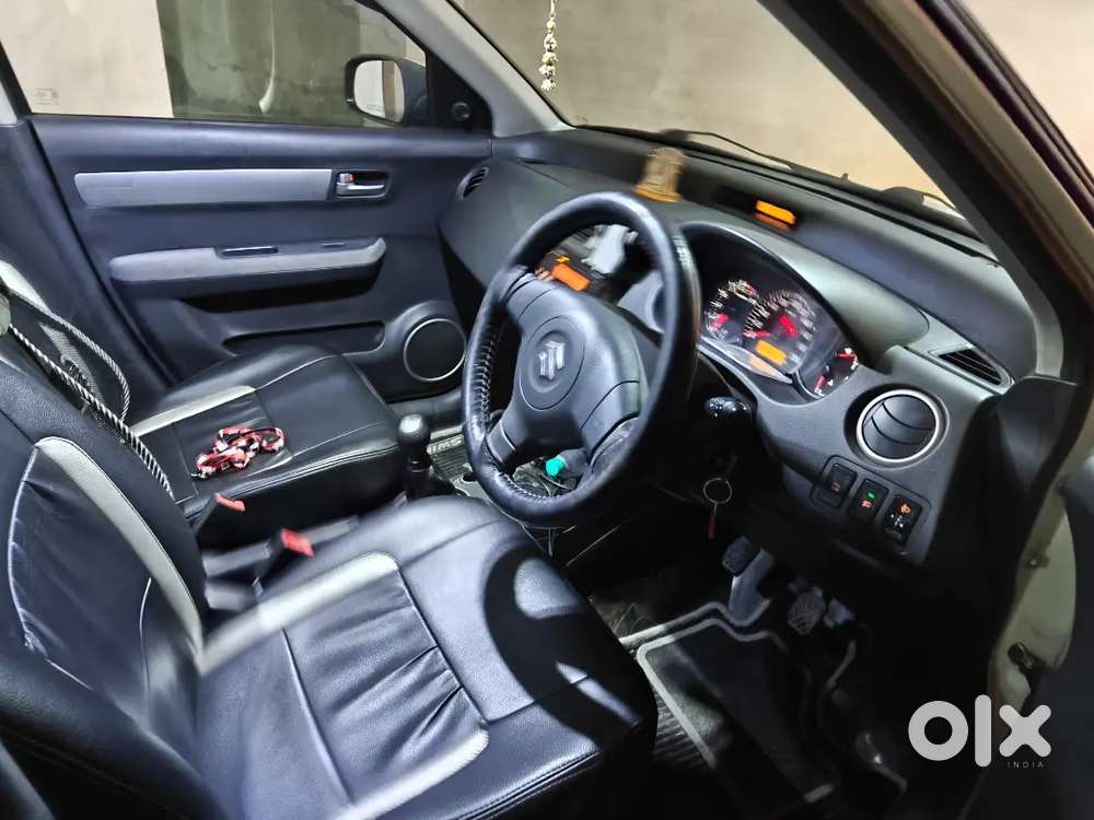 Maruti Suzuki Swift Dzire 2010 Rto Aligarh Ragistered