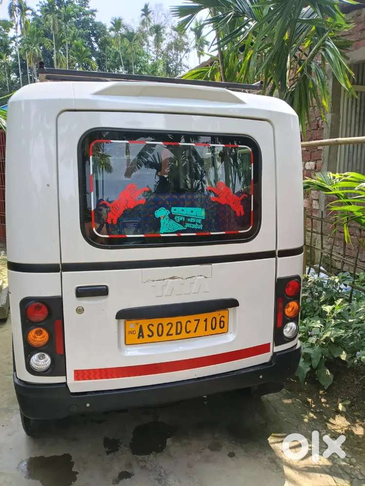 Tata Magic Express