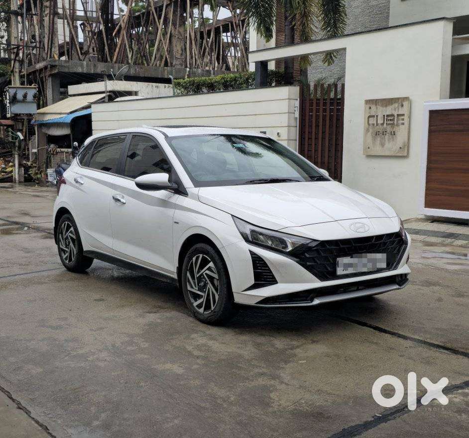 Hyundai New I20 1.2 Asta (o) Ivt, 2025, Petrol