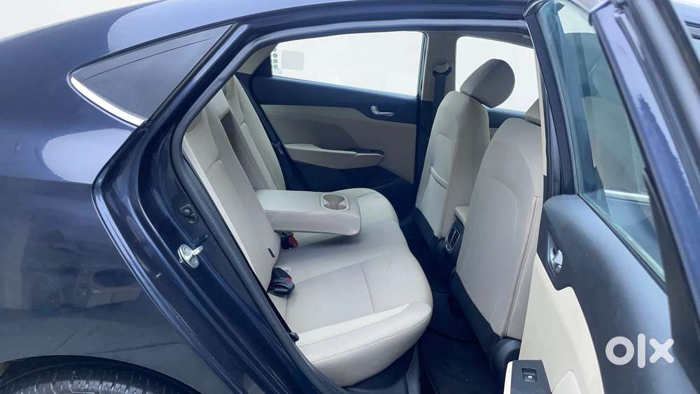 Hyundai Verna 1.5 Sx Ivt, 2022, Petrol