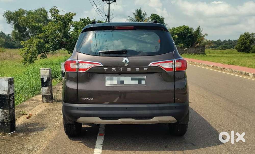 Renault Triber Rxz, 2022, Petrol