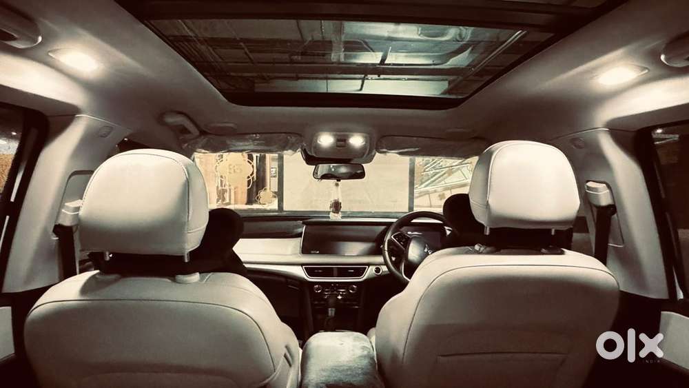 Mahindra Xuv700 Petrol 2023