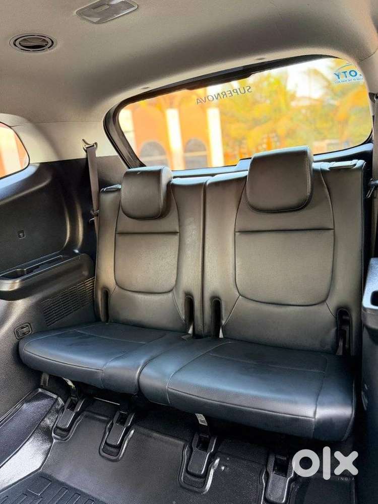 Kia Carens G 1.5 6mt Premium (o) 7-seater, 2024, Diesel