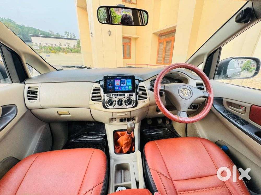 Toyota Innova 2.5 Gx 8 Str Bs-iii, 2010, Diesel